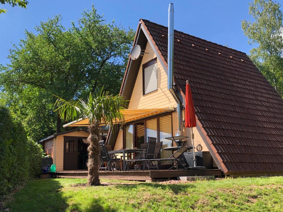 Natur Pur - Waldurlaub Im Tiny House Ronshausen Exterior photo