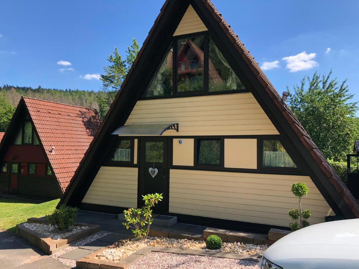 Natur Pur - Waldurlaub Im Tiny House Ronshausen Exterior photo